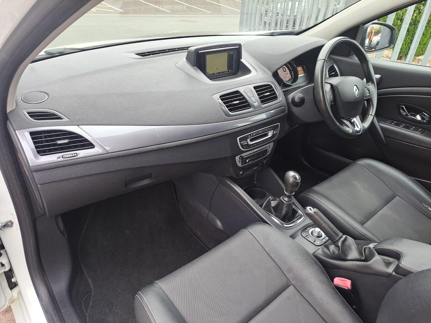 Used Renault Megane 2015 for sale - 76283305: Photo 16