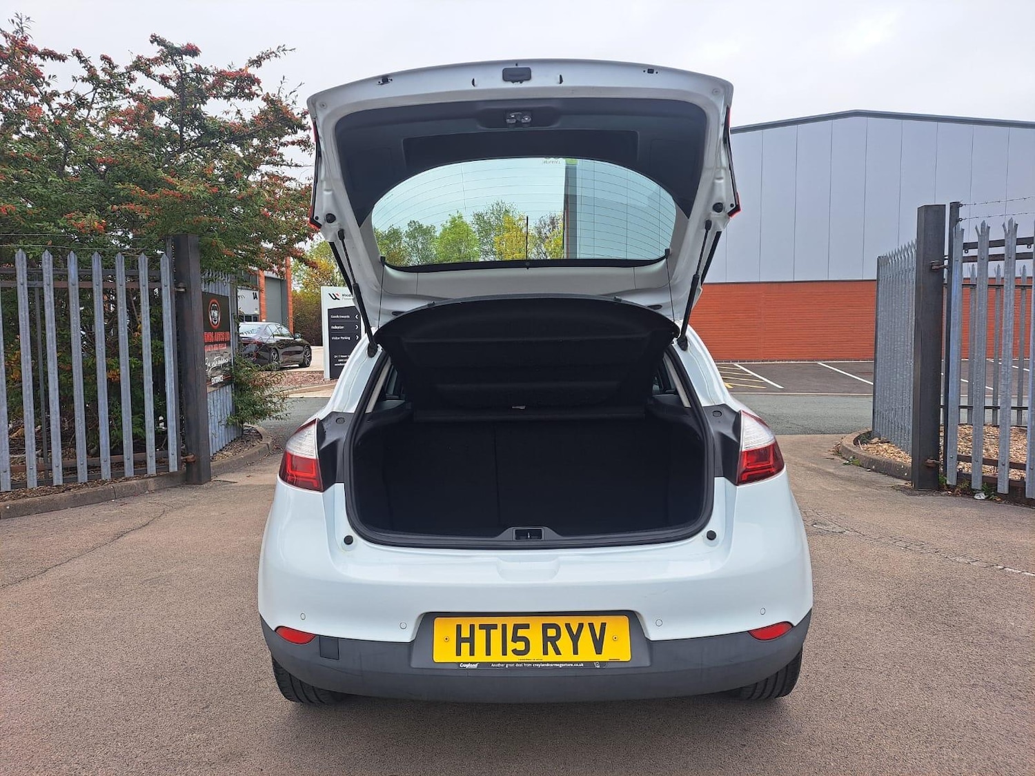 Used Renault Megane 2015 for sale - 76283305: Photo 53