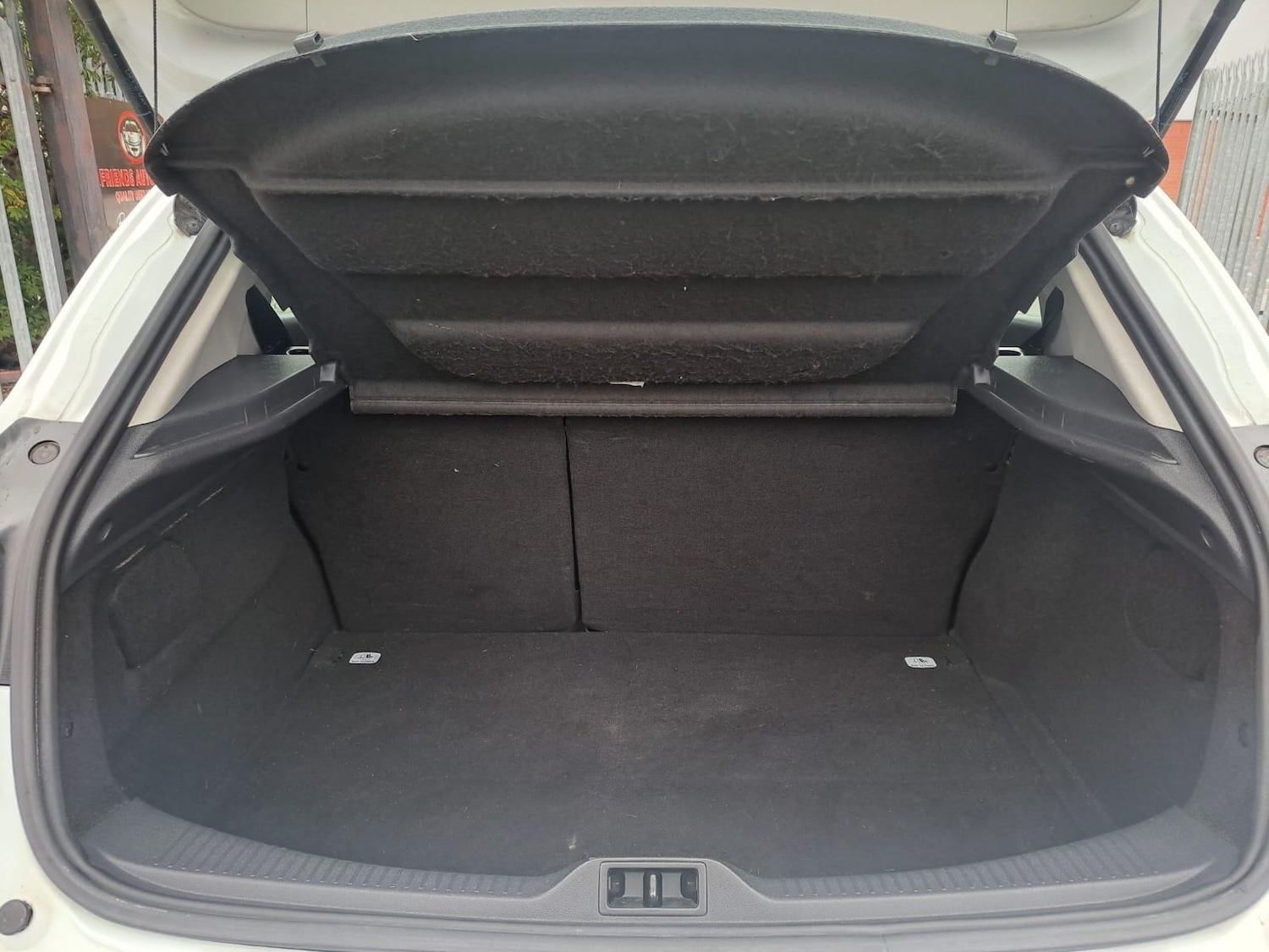 Used Renault Megane 2015 for sale - 76283305: Photo 54