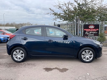 Used Mazda Mazda2 2016 for sale - 77768477: Photo