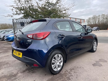 Used Mazda Mazda2 2016 for sale - 77768477: Photo