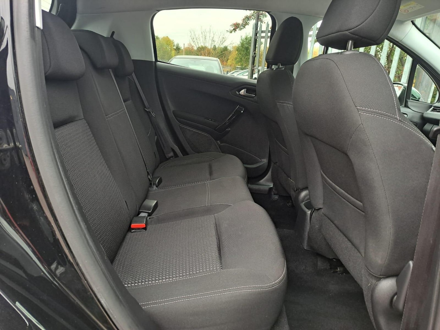 Used Peugeot 208 2018 for sale - 76314732: Photo 11