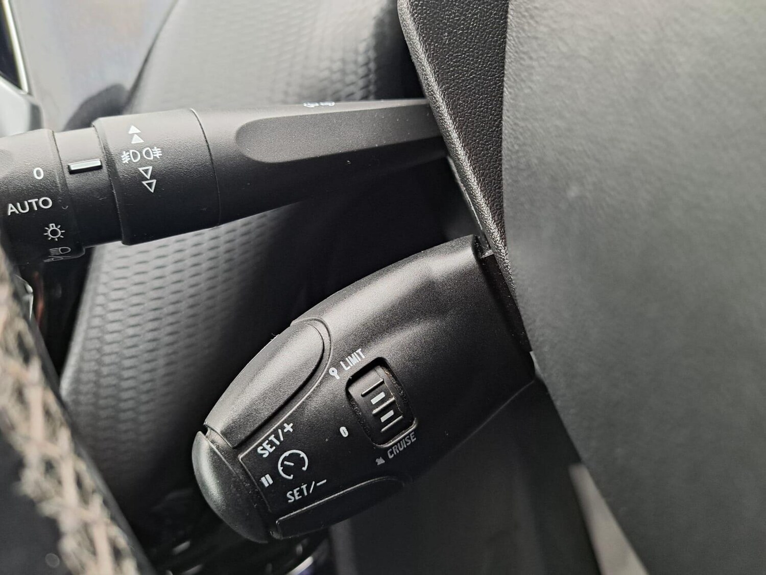 Used Peugeot 208 2018 for sale - 76314732: Photo 25