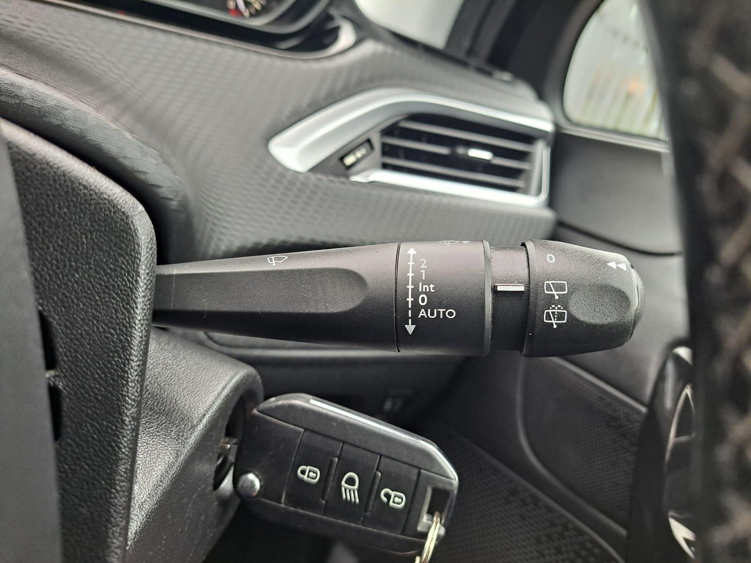 Used Peugeot 208 2018 for sale - 76314732: Photo 26