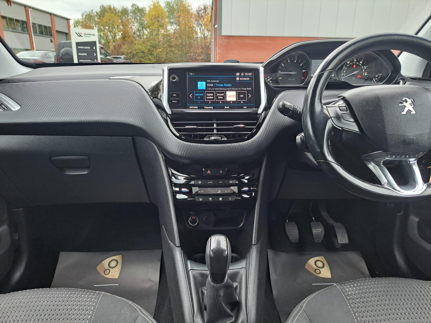Used Peugeot 208 2018 for sale - 76314732: Photo 41