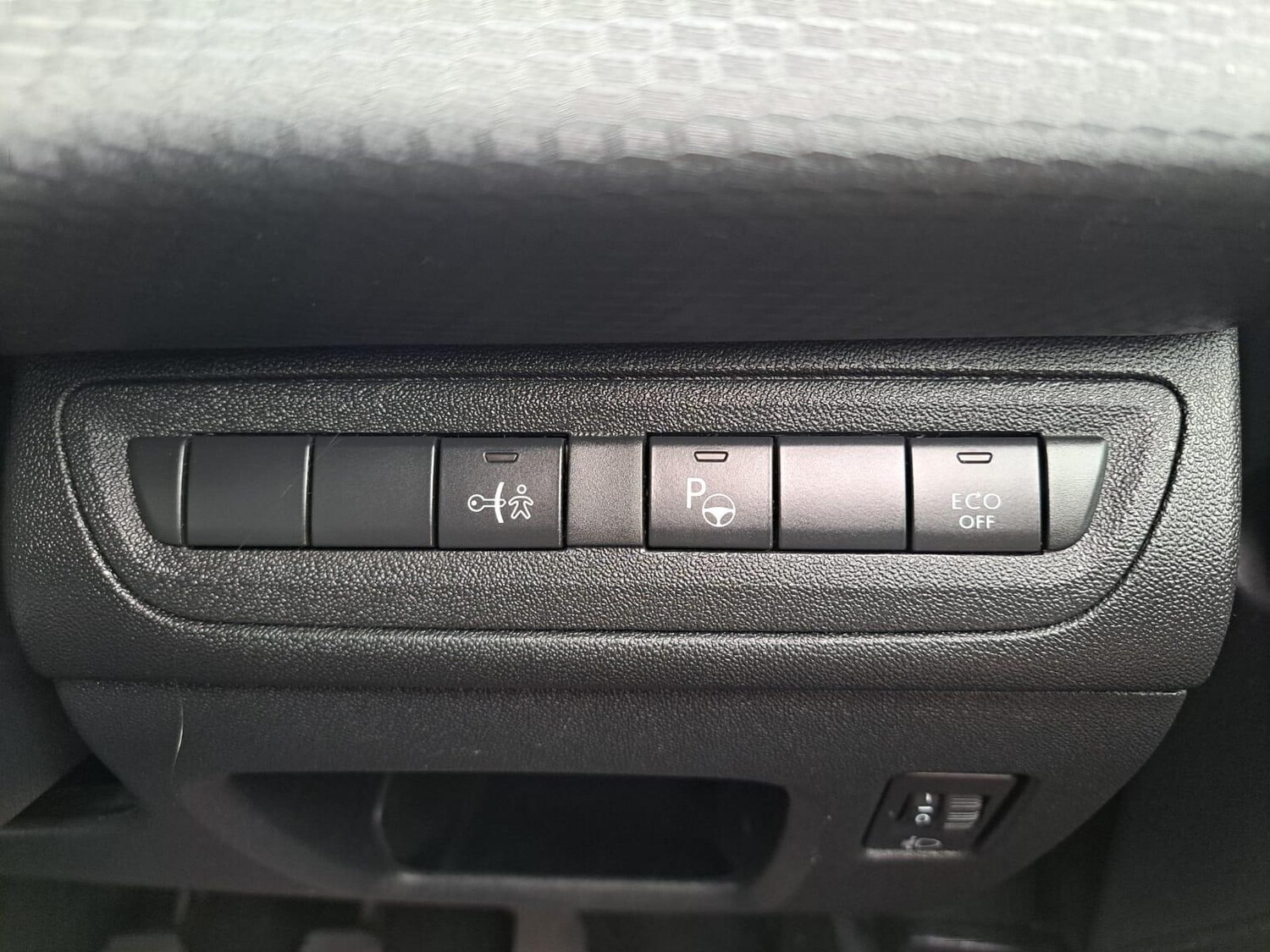 Used Peugeot 208 2018 for sale - 76314732: Photo 47