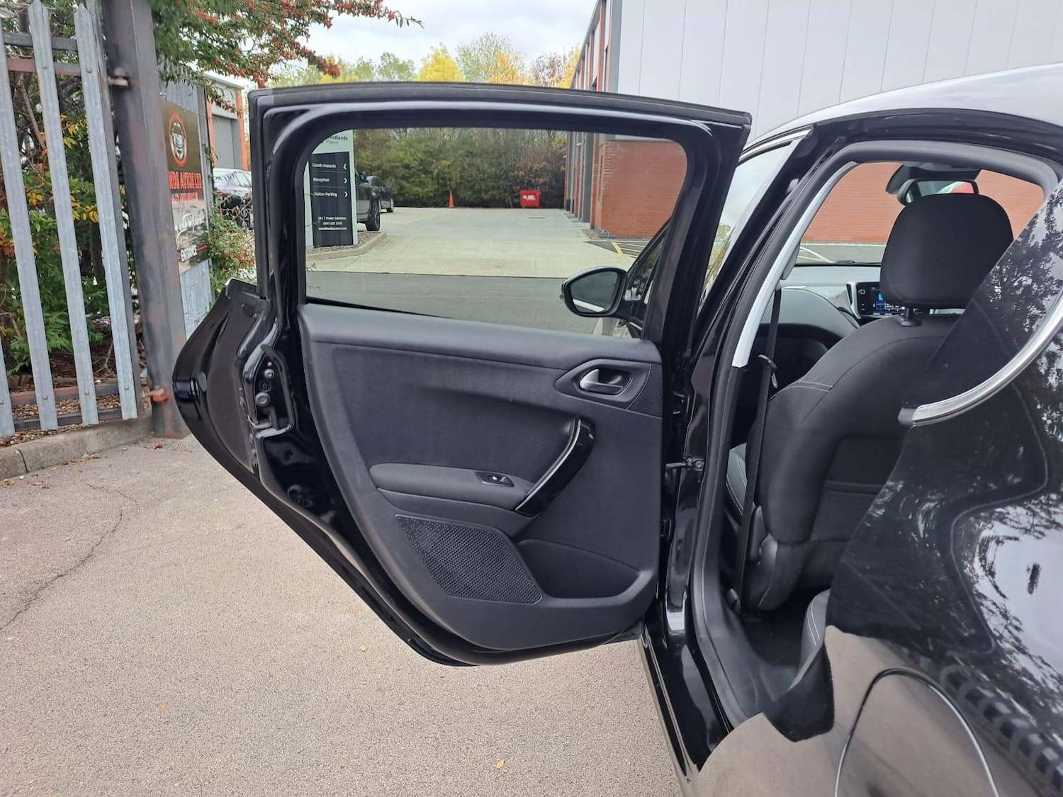 Used Peugeot 208 2018 for sale - 76314732: Photo 58