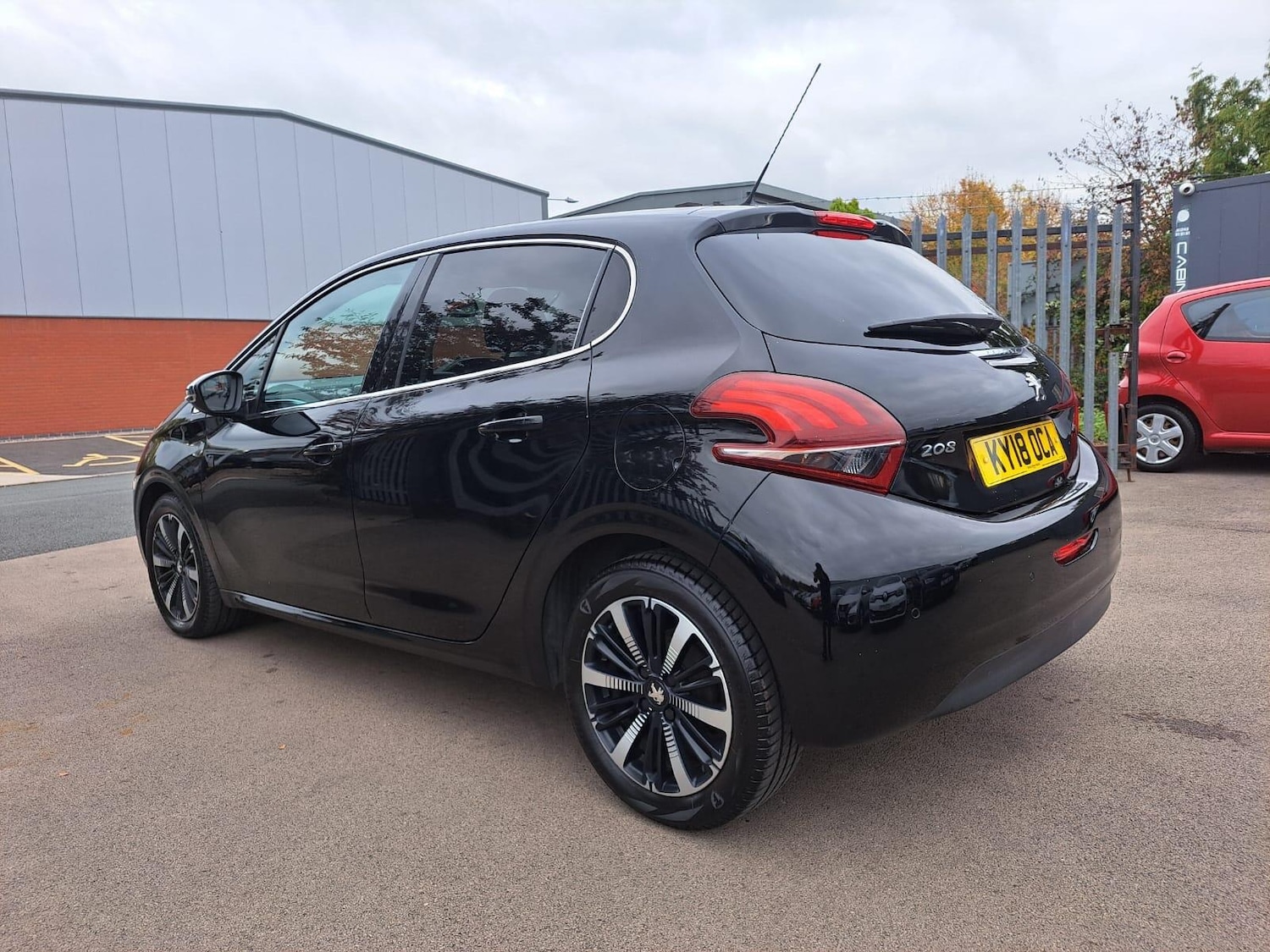Used Peugeot 208 2018 for sale - 76314732: Photo 6