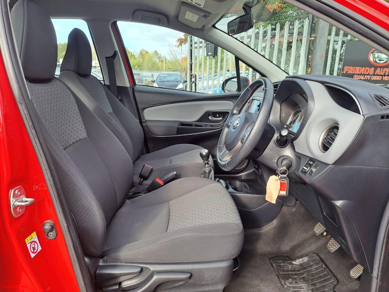 Used Toyota Yaris 2015 for sale - 76991684: Photo 10