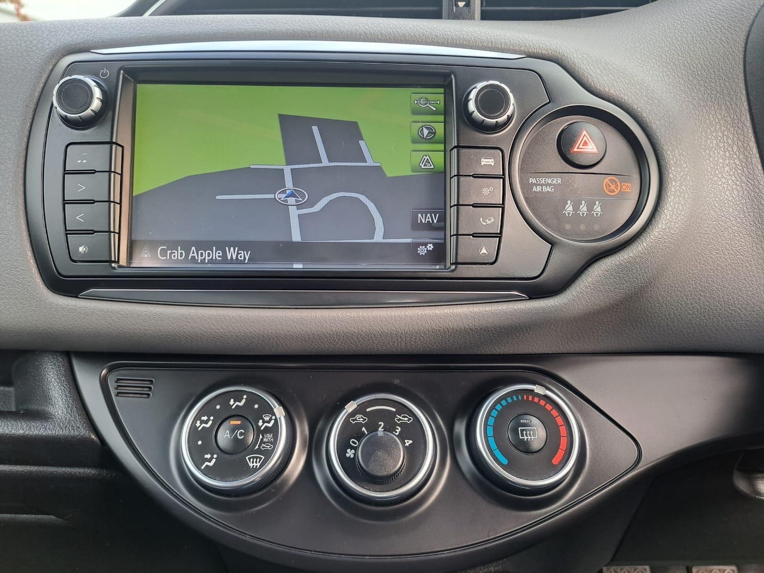 Used Toyota Yaris 2015 for sale - 76991684: Photo 43