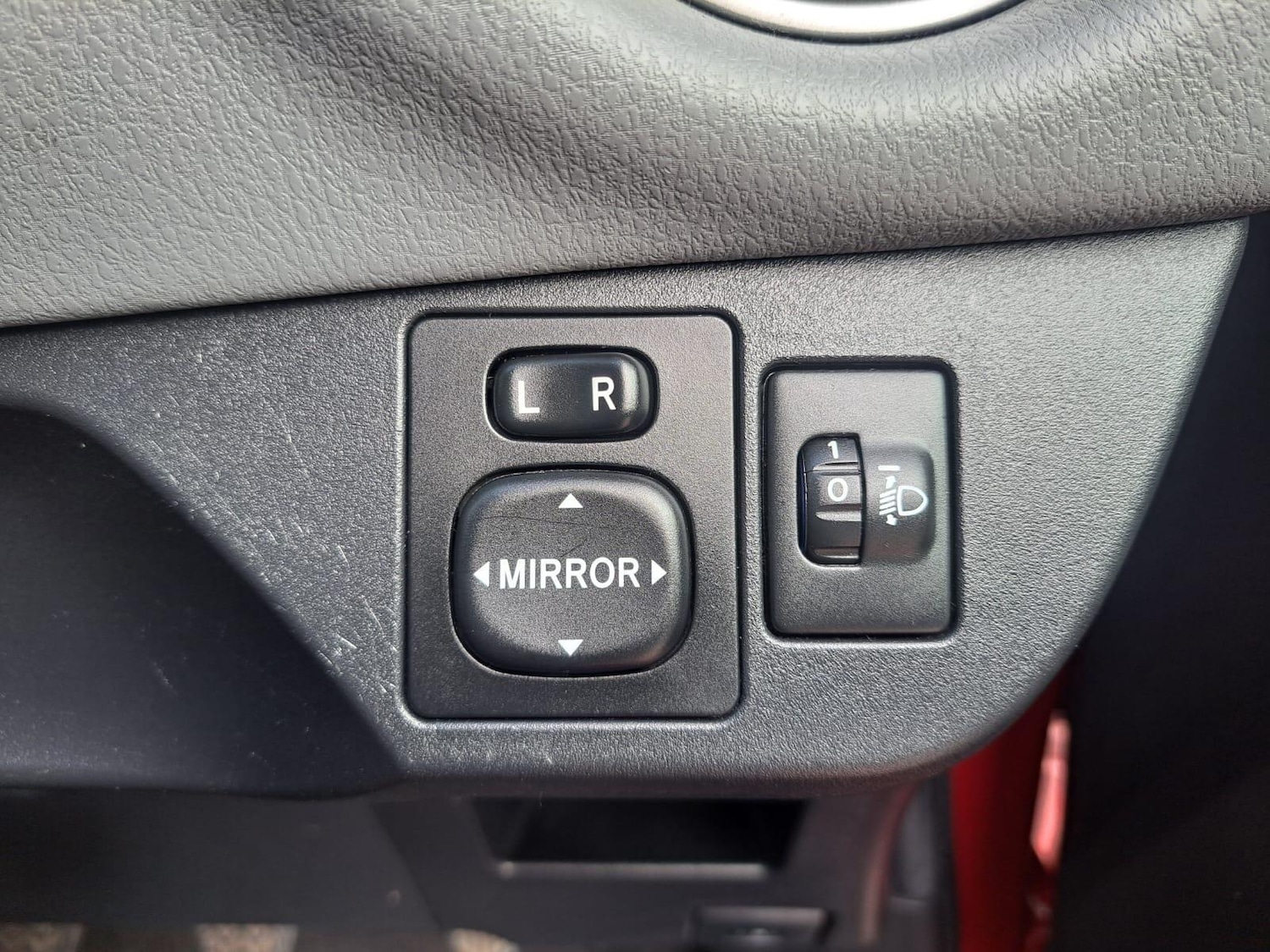 Used Toyota Yaris 2015 for sale - 76991684: Photo 50