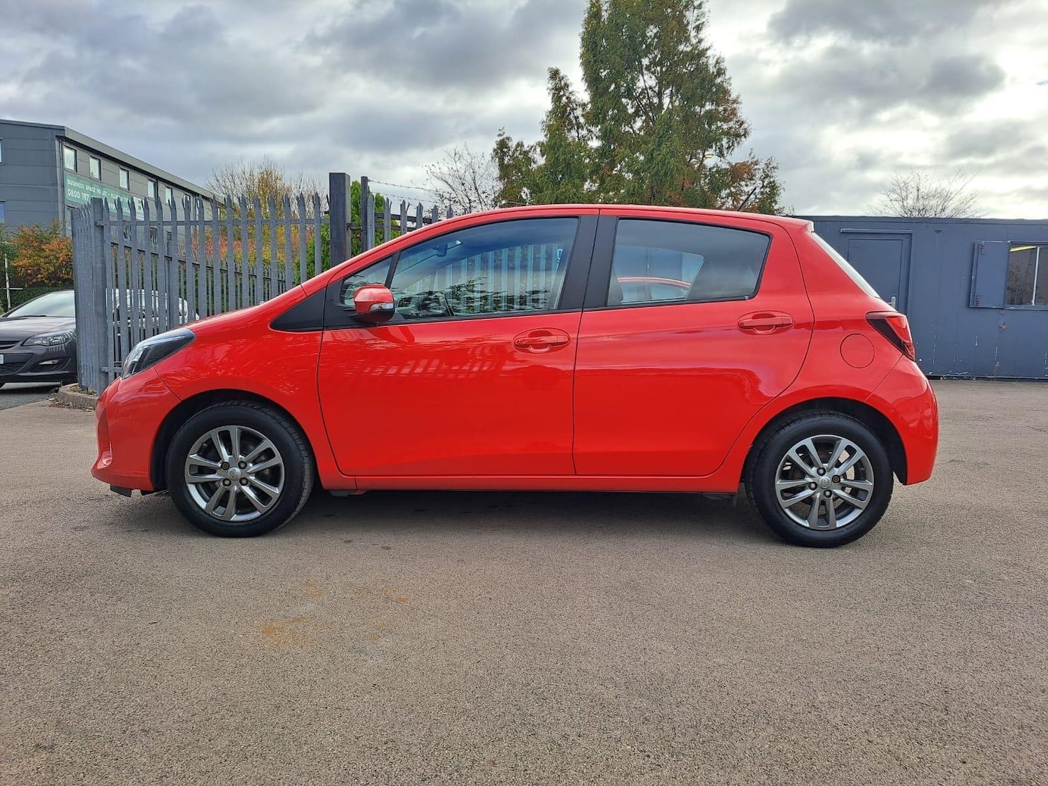 Used Toyota Yaris 2015 for sale - 76991684: Photo 7