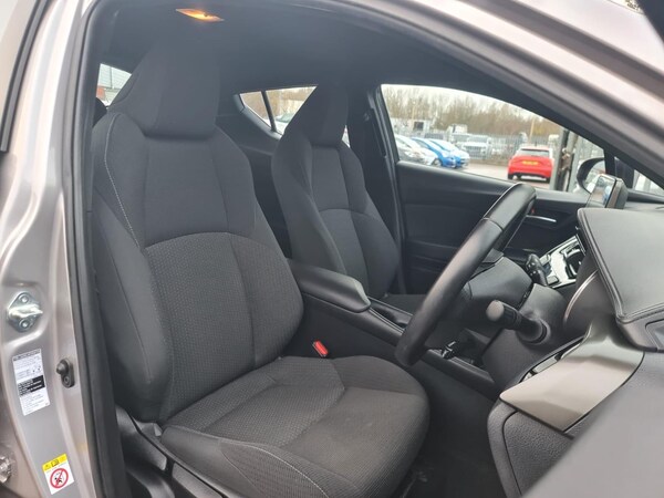 Used Toyota C-HR 2019 for sale - 75127930: Photo 11