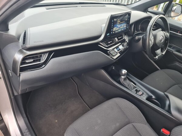 Used Toyota C-HR 2019 for sale - 75127930: Photo 16