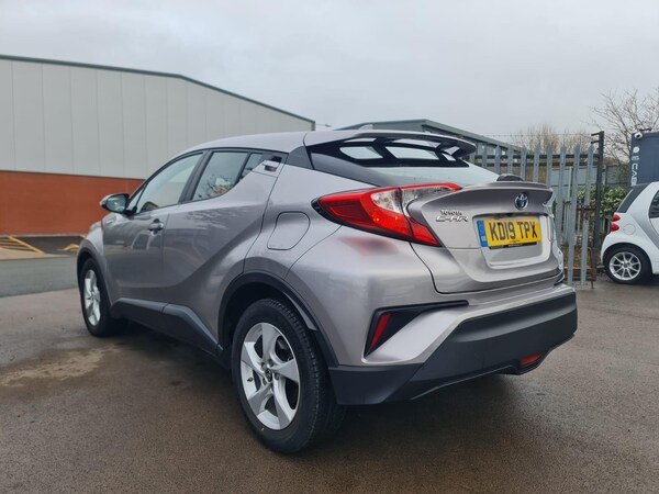 Used Toyota C-HR 2019 for sale - 75127930: Photo 6