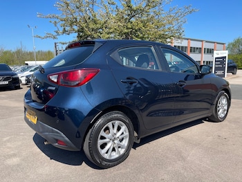Used Mazda Mazda2 2016 for sale - 78301200: Photo