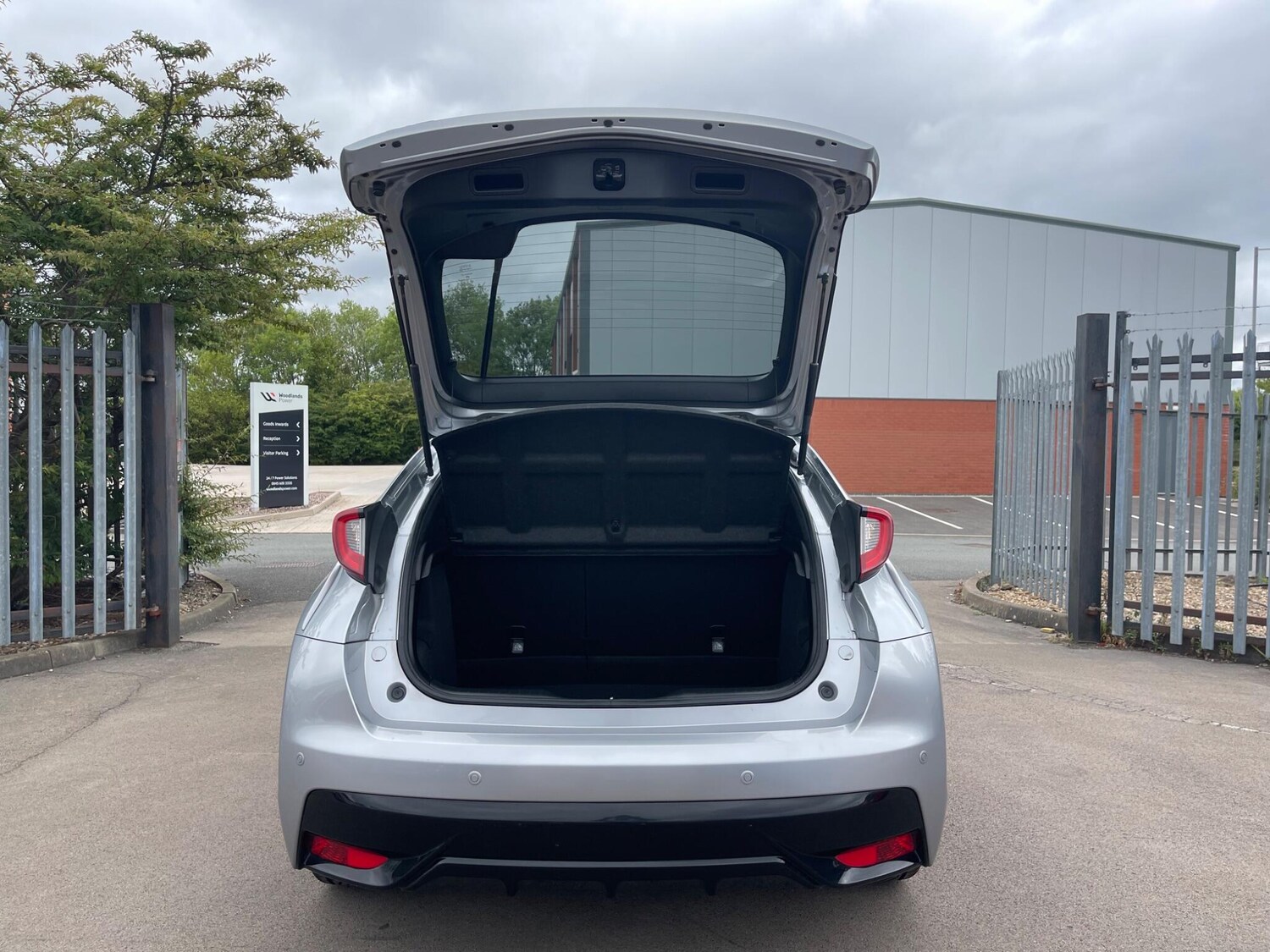 Vehicle 76