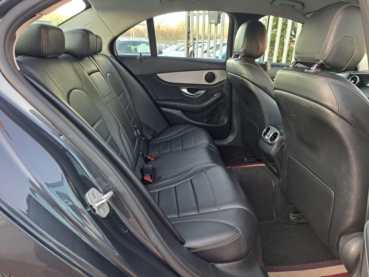 Used Mercedes-Benz C Class 2014 for sale - 77067115: Photo 12