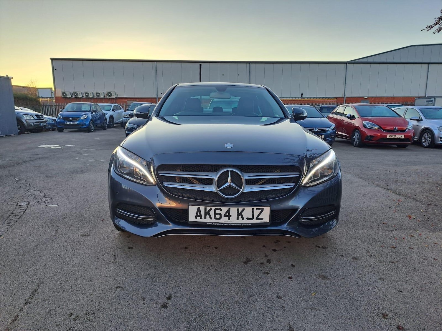 Used Mercedes-Benz C Class 2014 for sale - 77067115: Photo 2
