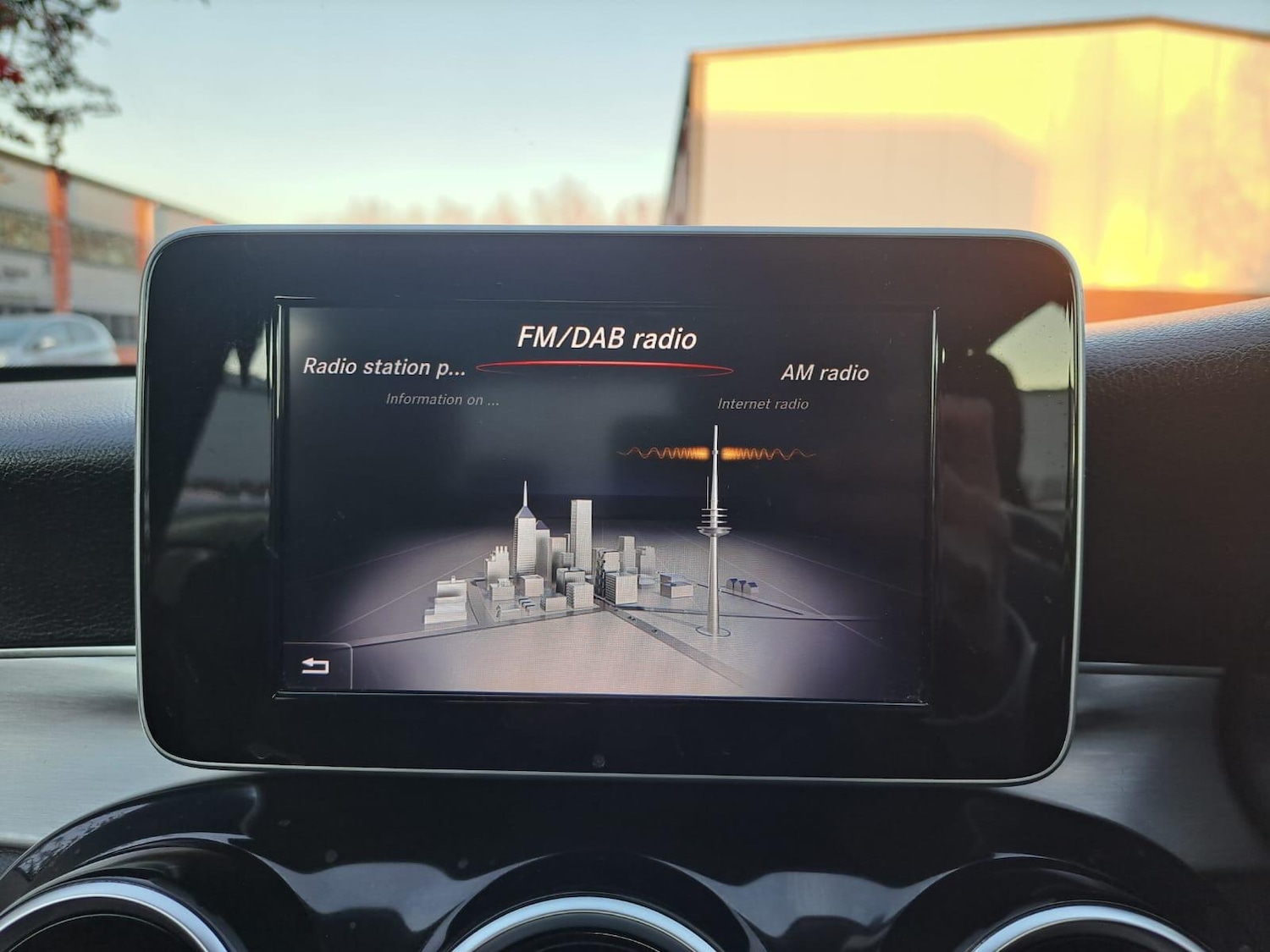 Used Mercedes-Benz C Class 2014 for sale - 77067115: Photo 34