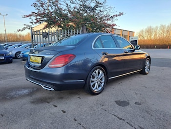 Used Mercedes-Benz C Class 2014 for sale - 77067115: Photo
