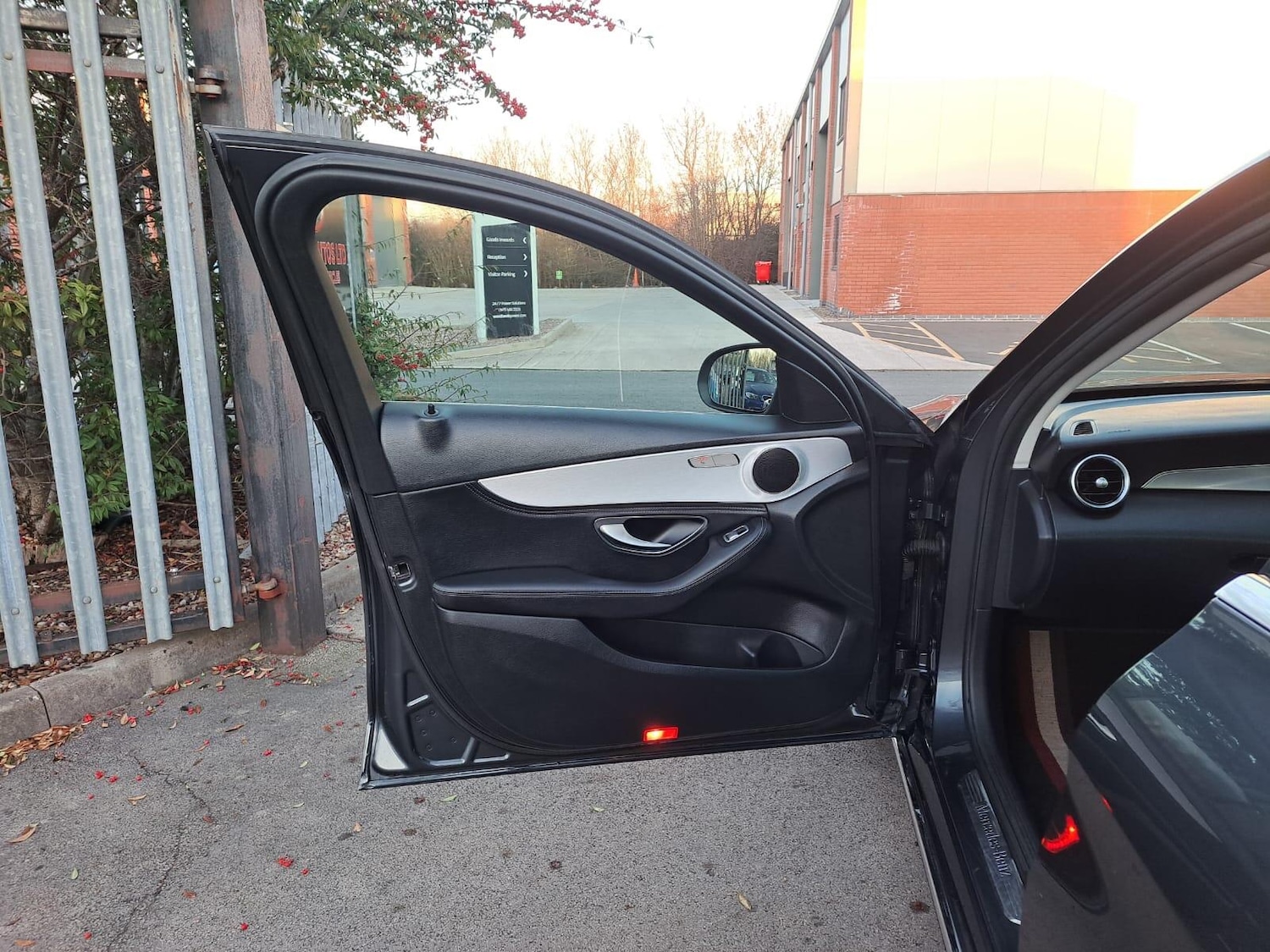 Used Mercedes-Benz C Class 2014 for sale - 77067115: Photo 68