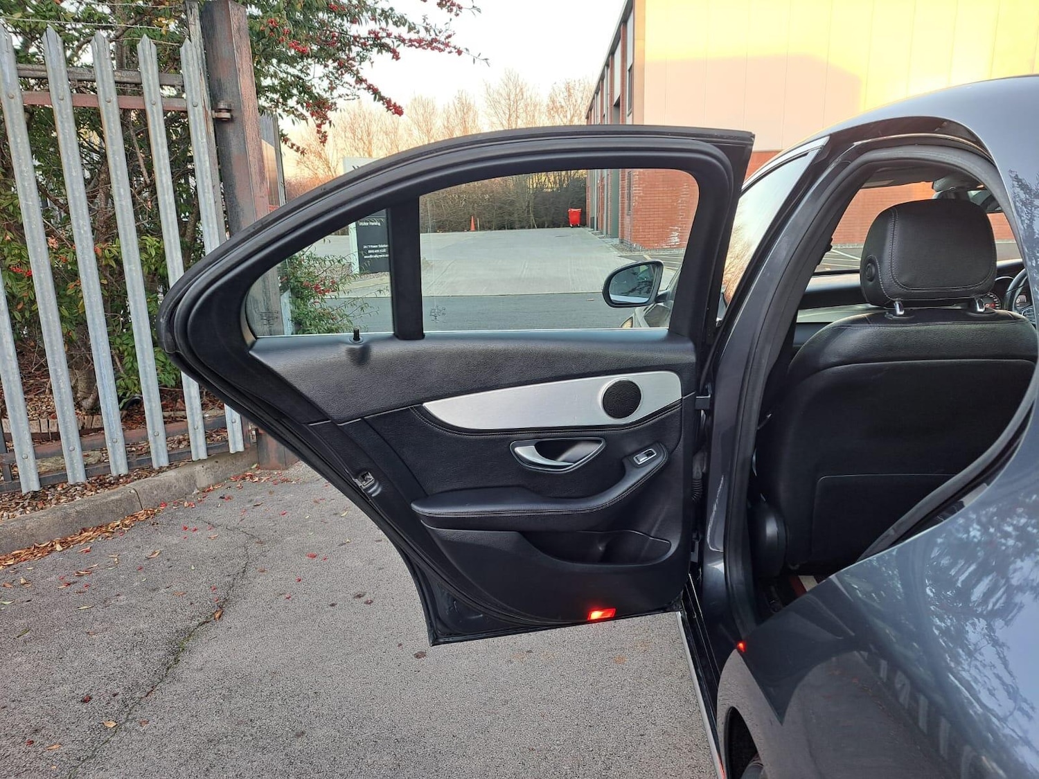 Used Mercedes-Benz C Class 2014 for sale - 77067115: Photo 73