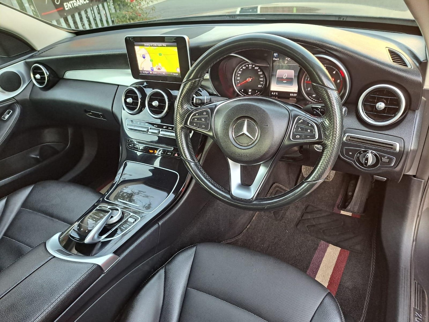 Used Mercedes-Benz C Class 2014 for sale - 77067115: Photo 9