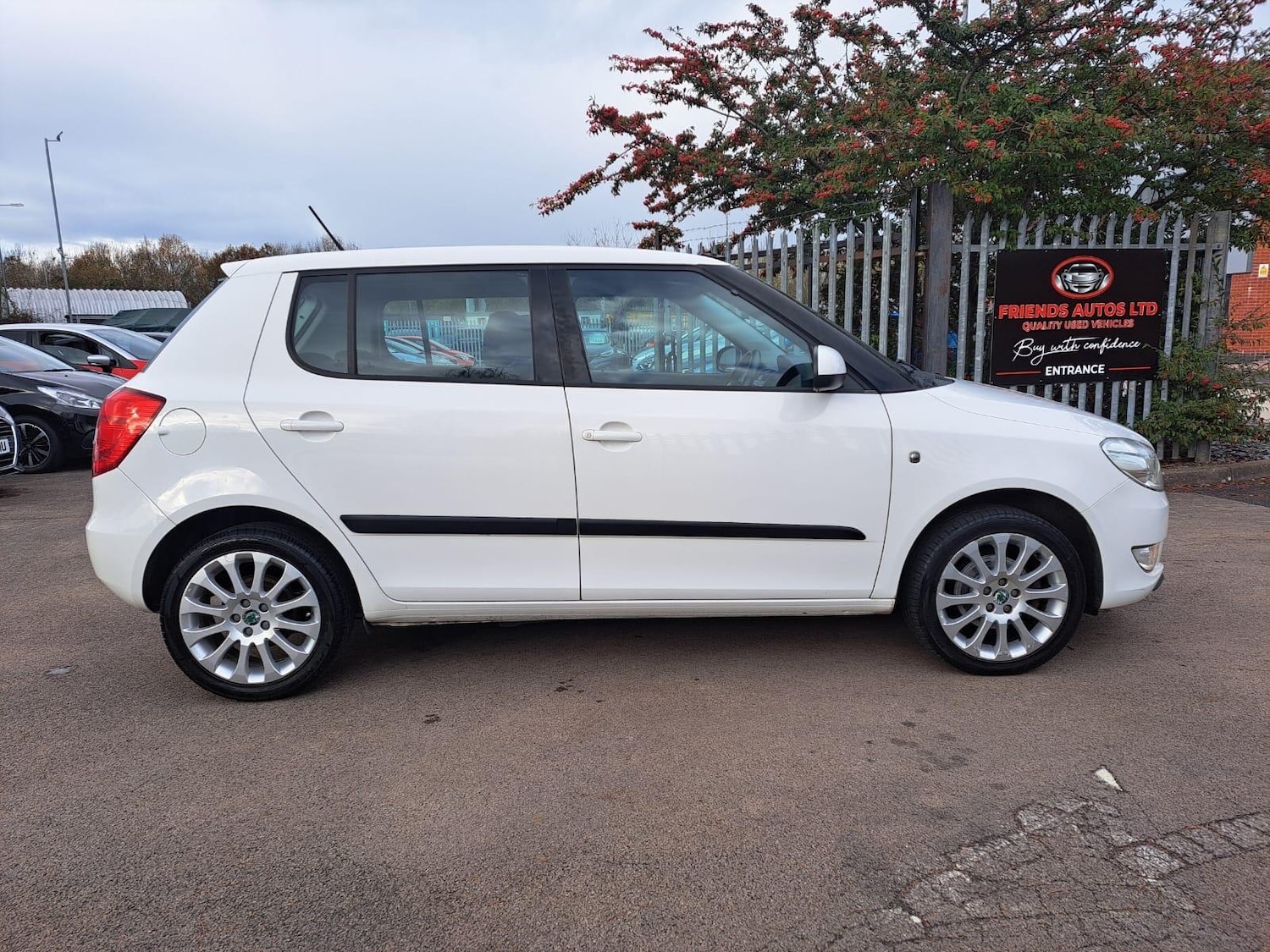 Used Skoda Fabia 2012 for sale - 76632961: Photo 3