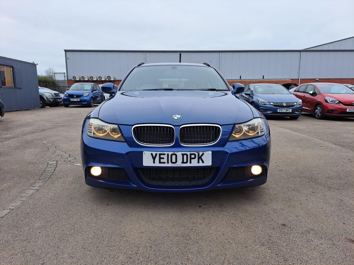 Used BMW 3 Series 2010 for sale - 77066658: Photo 2