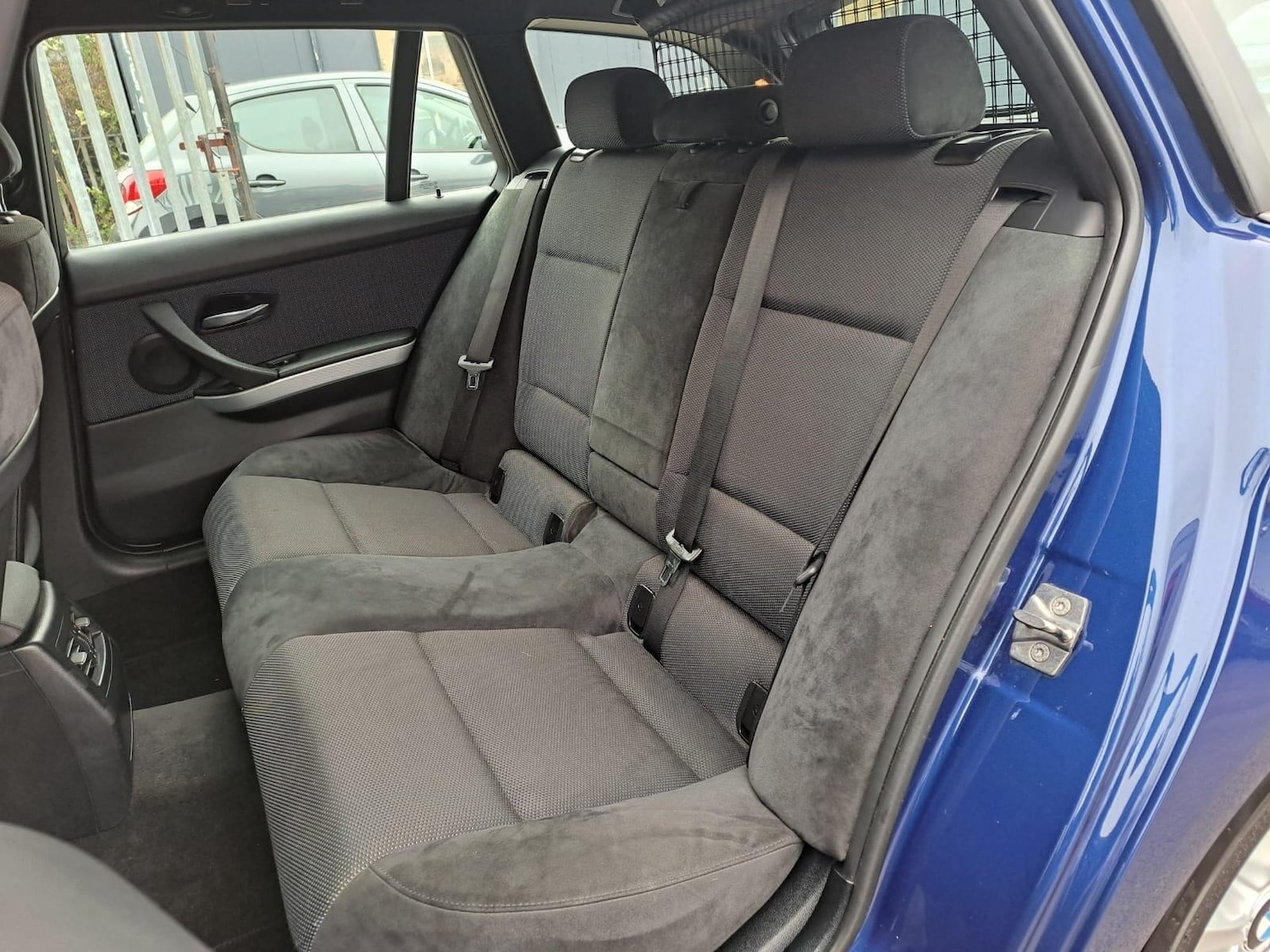 Used BMW 3 Series 2010 for sale - 77066658: Photo 21