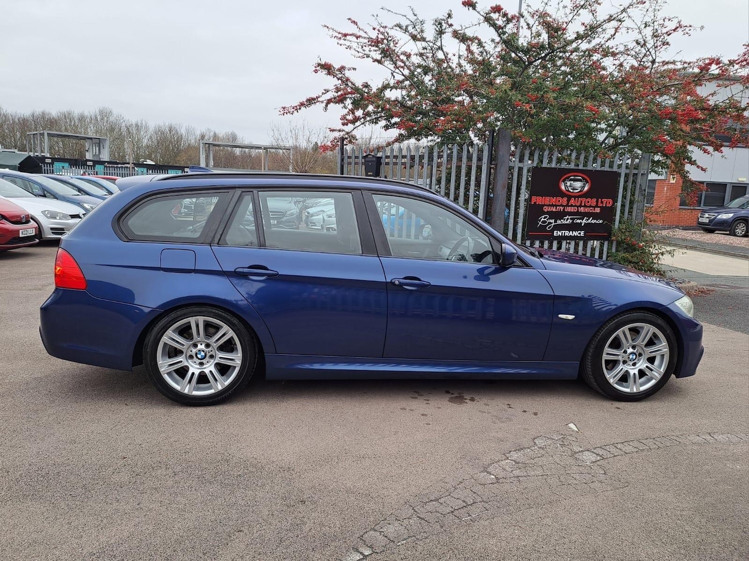 Used BMW 3 Series 2010 for sale - 77066658: Photo 3