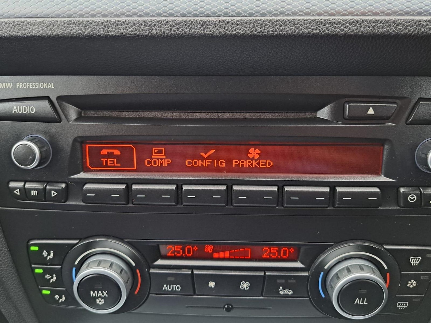 Used BMW 3 Series 2010 for sale - 77066658: Photo 35