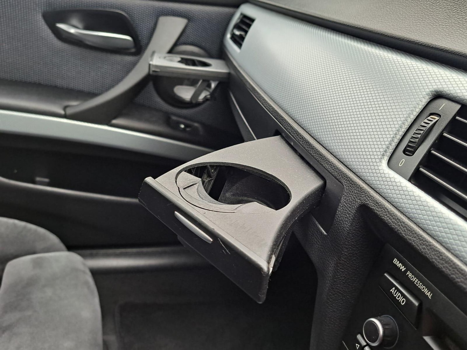 Used BMW 3 Series 2010 for sale - 77066658: Photo 46