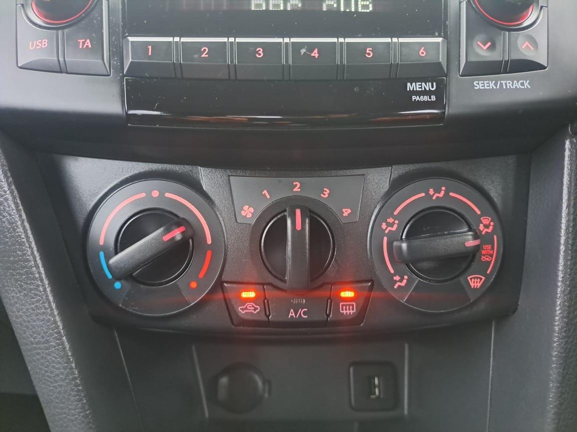 Used Suzuki Swift 2013 for sale - 76849720: Photo 39