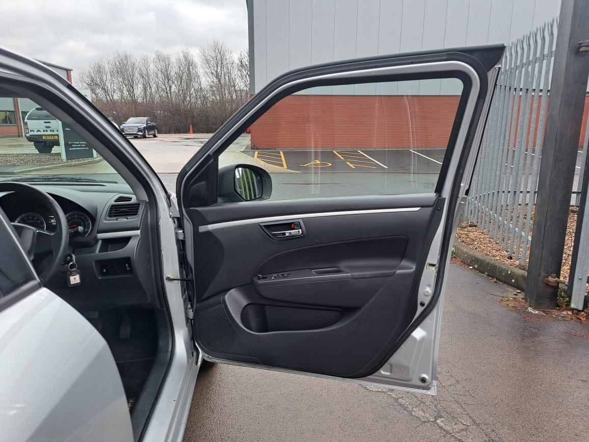 Used Suzuki Swift 2013 for sale - 76849720: Photo 44