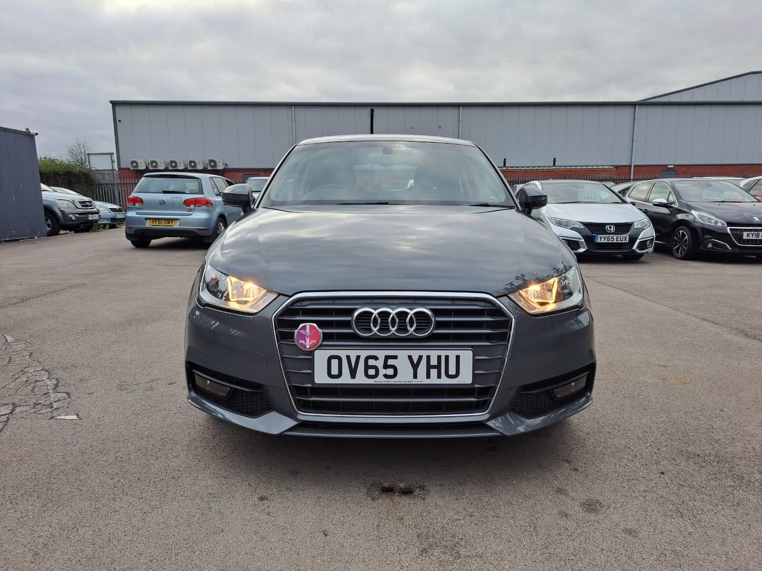 Used Audi A1 for sale - 76527662: Photo 2