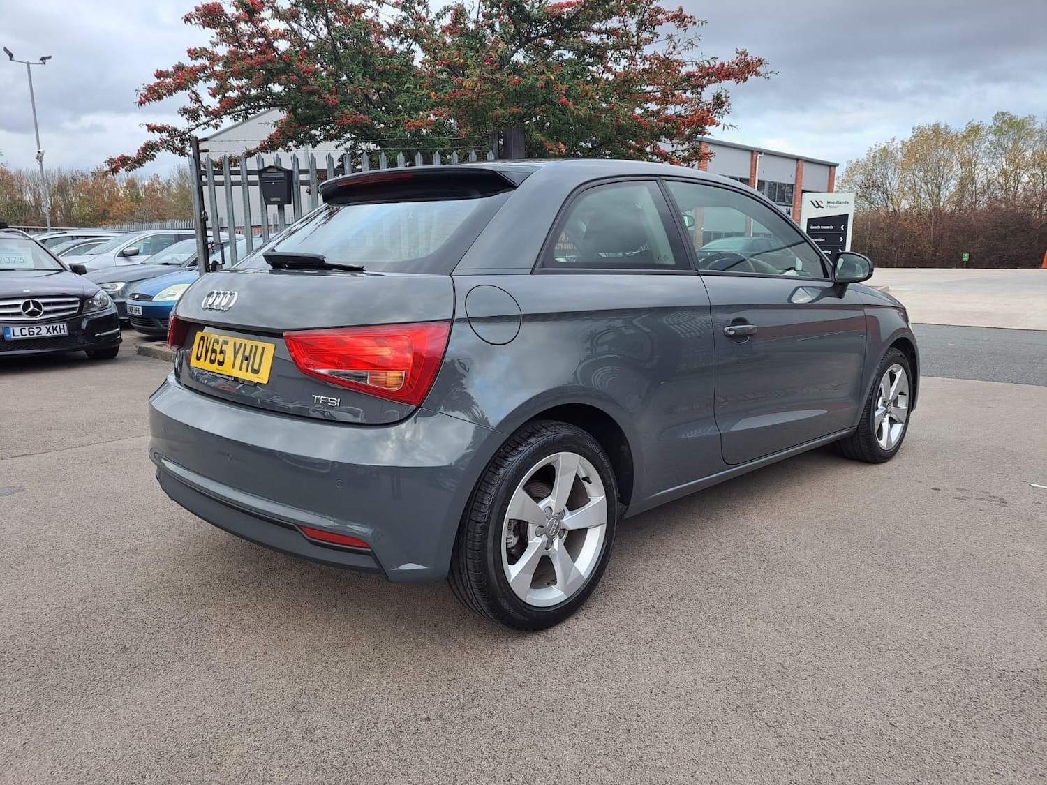 Used Audi A1 for sale - 76527662: Photo 3