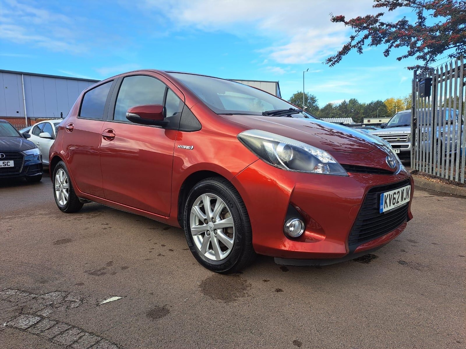 Used Toyota Yaris 2012 for sale - 76336109: Photo 1