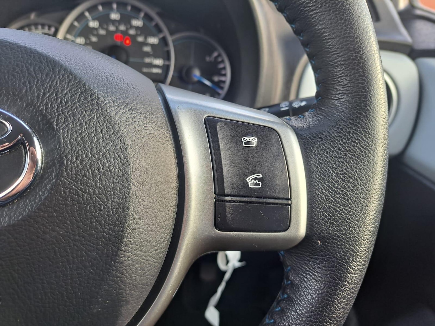 Used Toyota Yaris 2012 for sale - 76336109: Photo 25