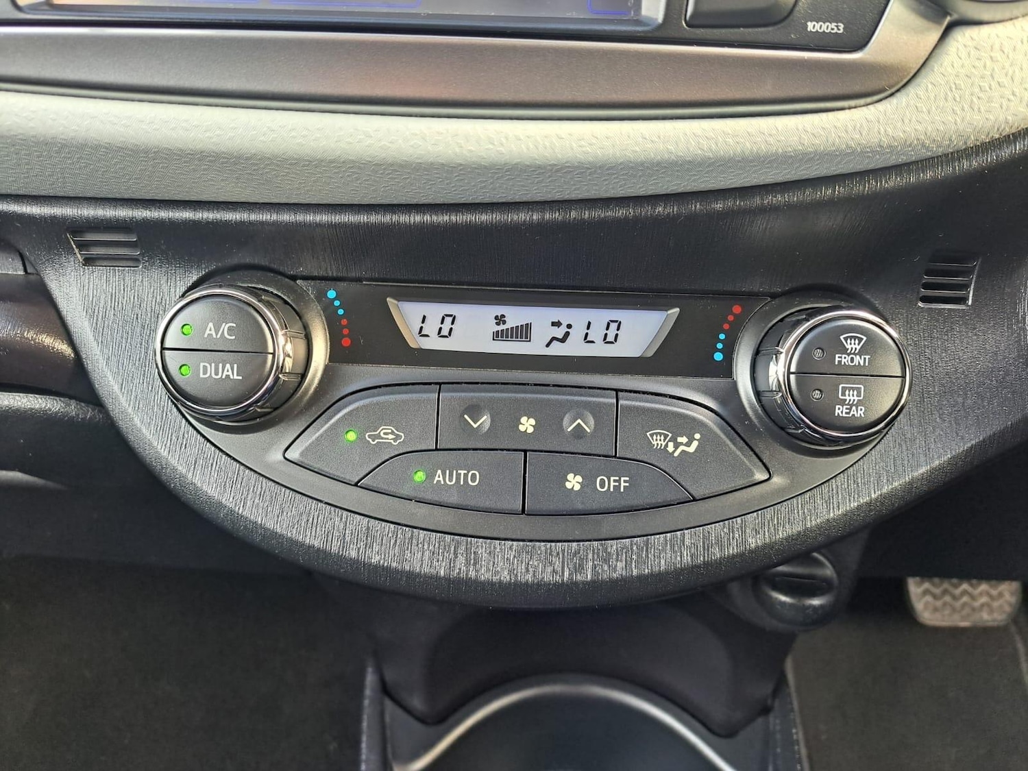 Used Toyota Yaris 2012 for sale - 76336109: Photo 40