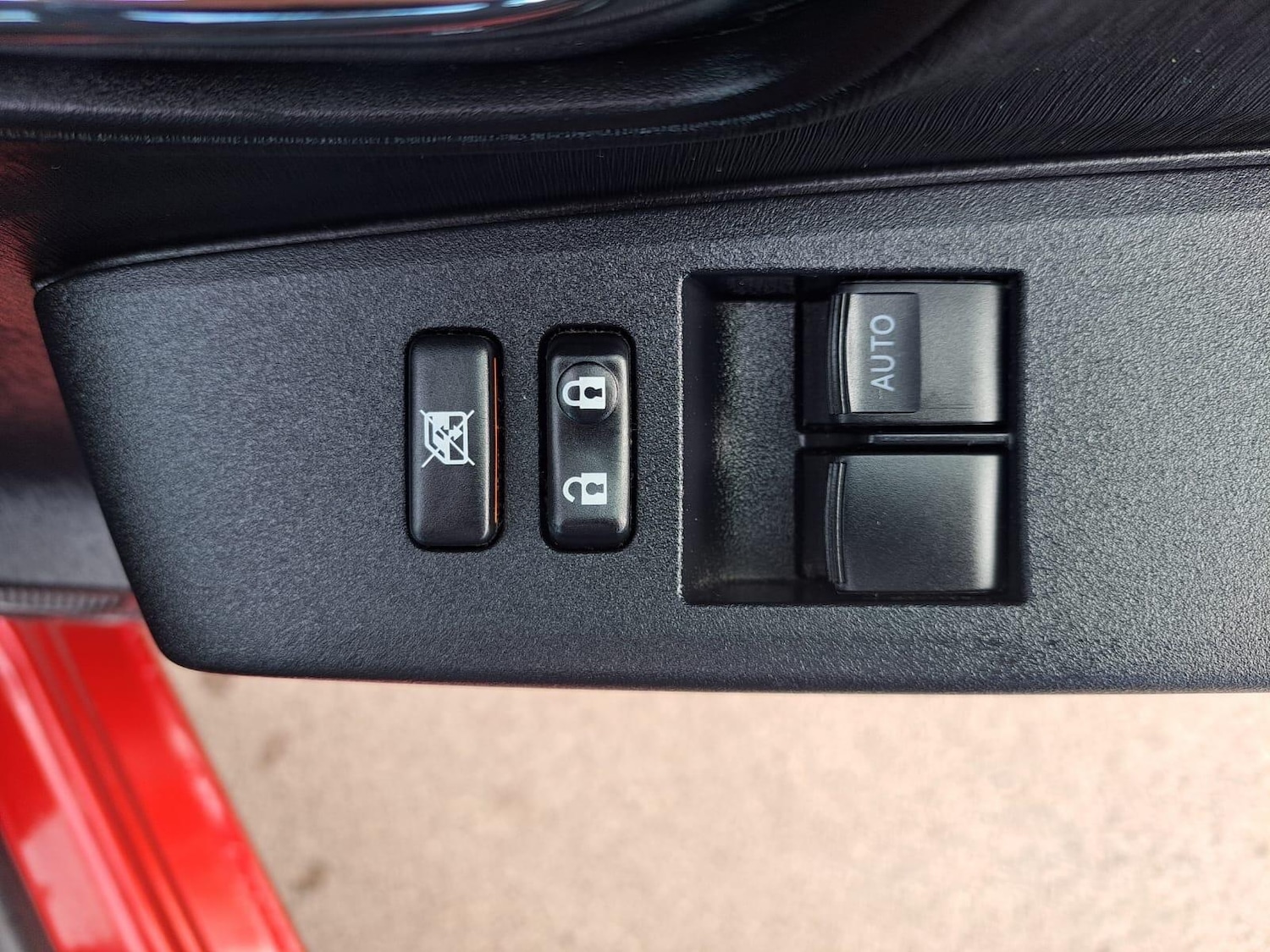 Used Toyota Yaris 2012 for sale - 76336109: Photo 48