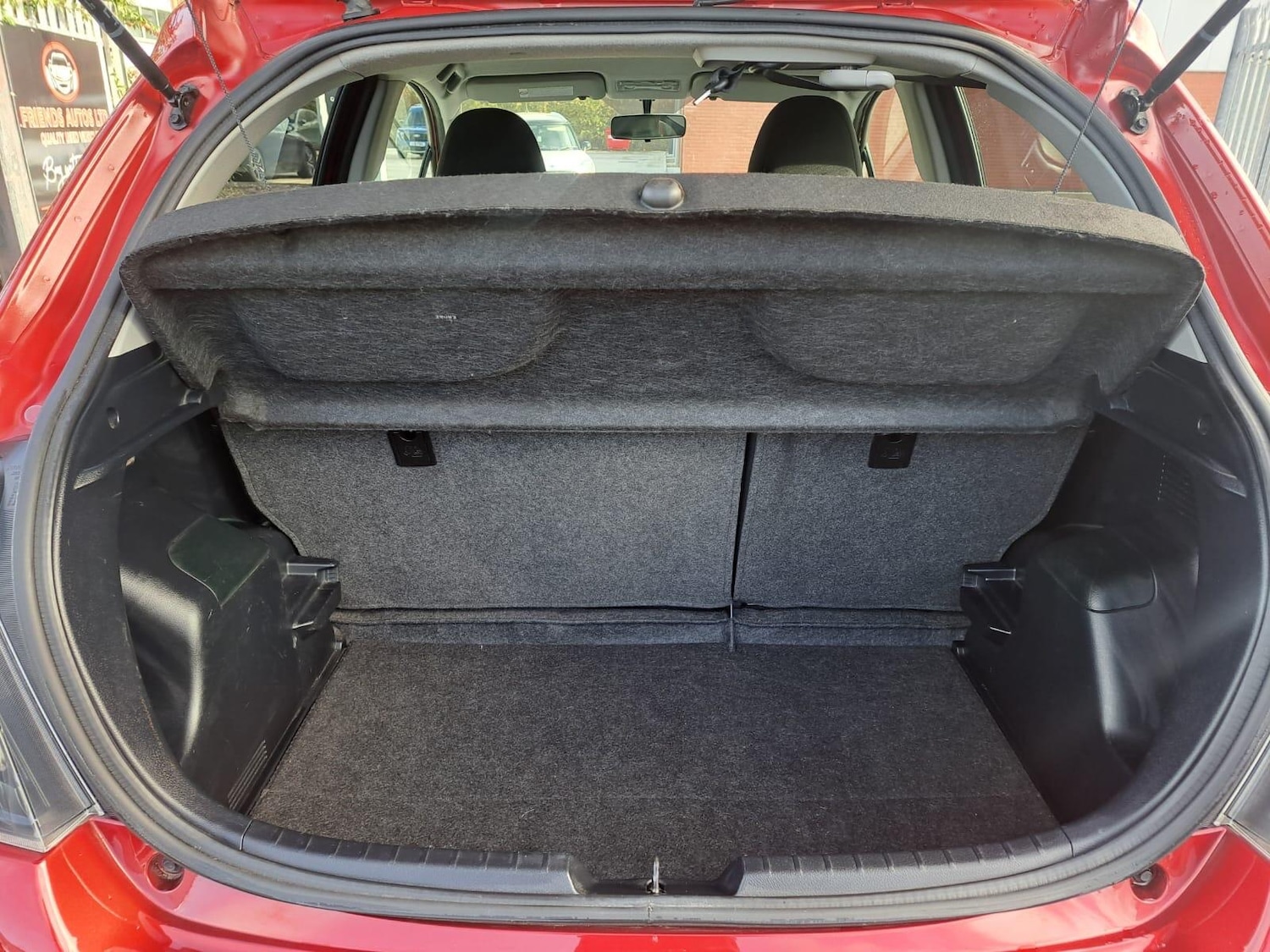 Used Toyota Yaris 2012 for sale - 76336109: Photo 51