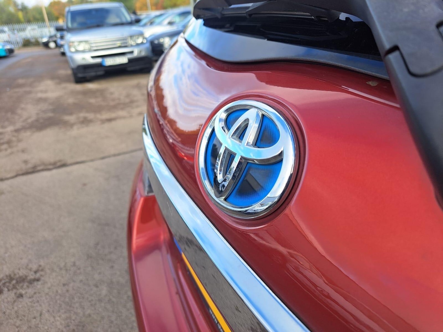 Used Toyota Yaris 2012 for sale - 76336109: Photo 59