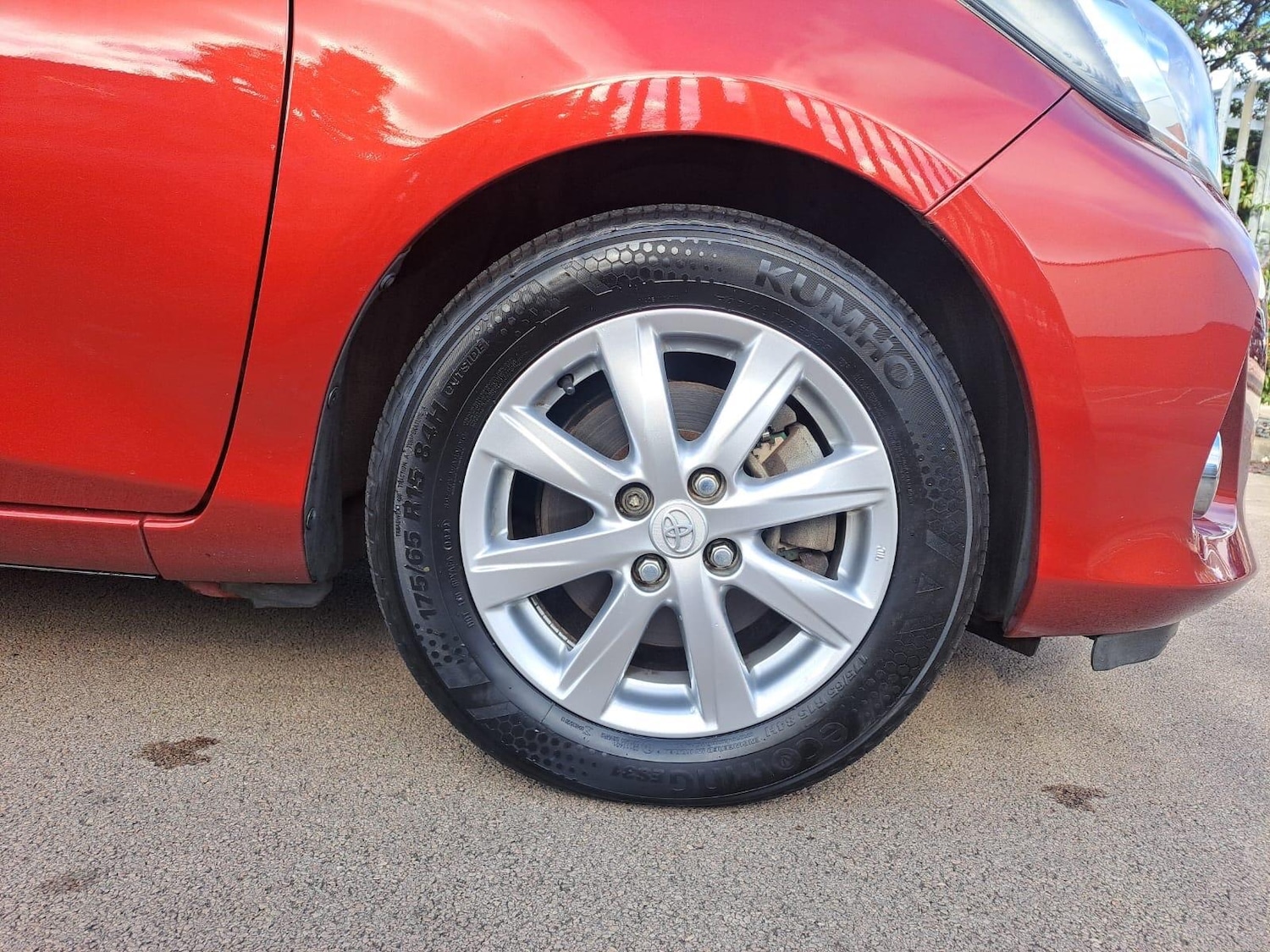 Used Toyota Yaris 2012 for sale - 76336109: Photo 63