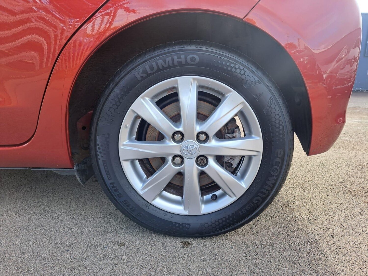 Used Toyota Yaris 2012 for sale - 76336109: Photo 64