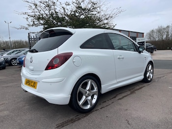 Used Vauxhall Corsa 2011 for sale - 77925842: Photo
