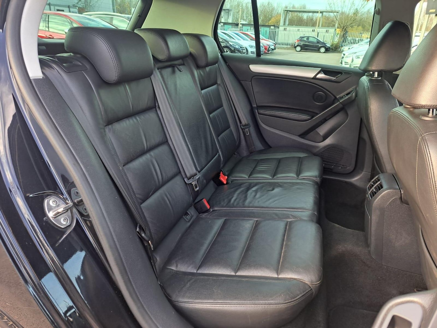 Used Volkswagen Golf 2012 for sale - 77029996: Photo 13