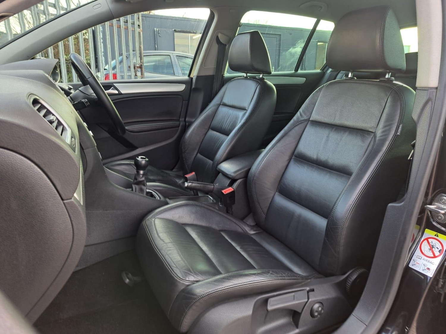 Used Volkswagen Golf 2012 for sale - 77029996: Photo 18