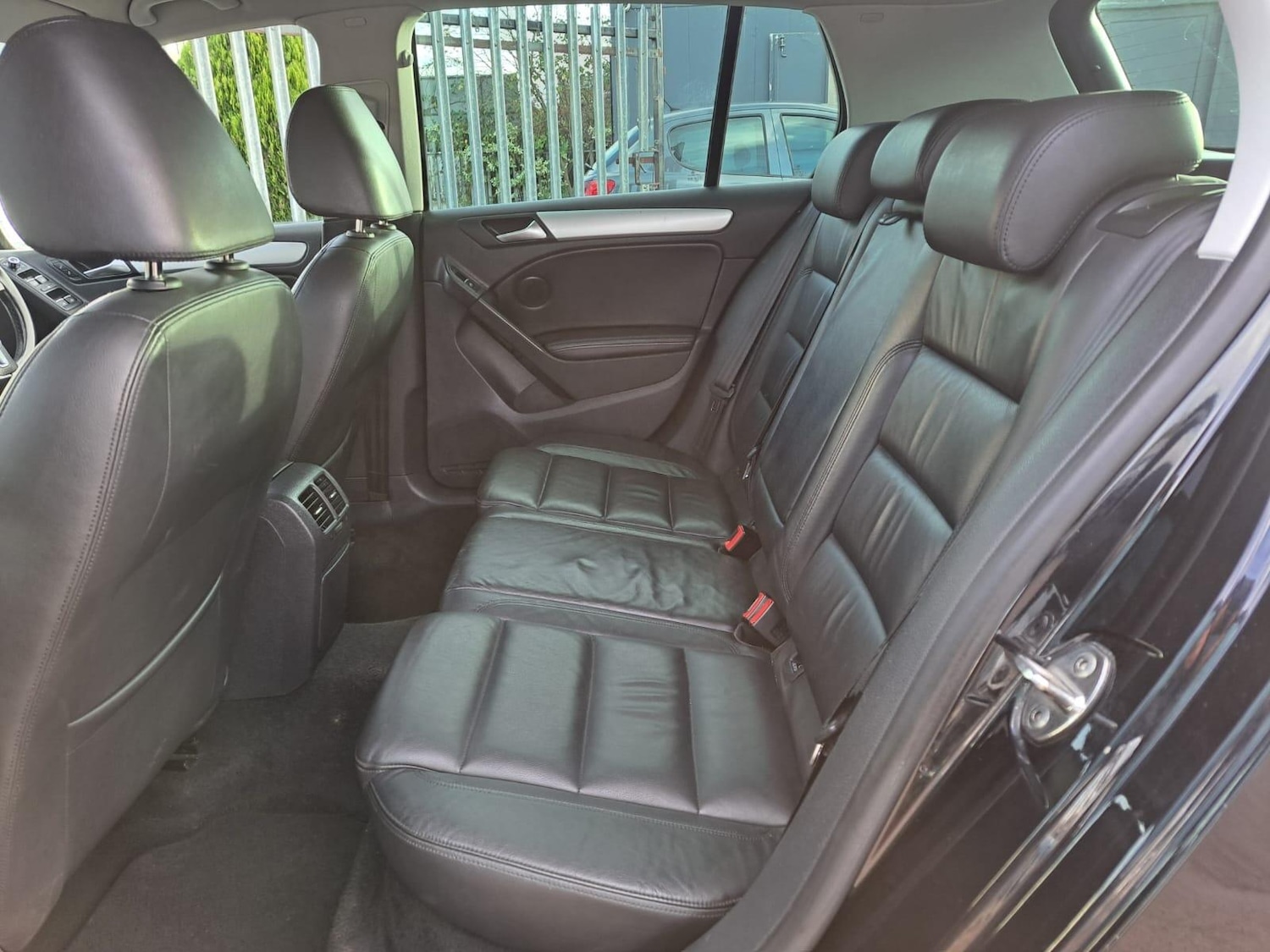 Used Volkswagen Golf 2012 for sale - 77029996: Photo 19